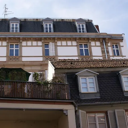 De L'hotel De