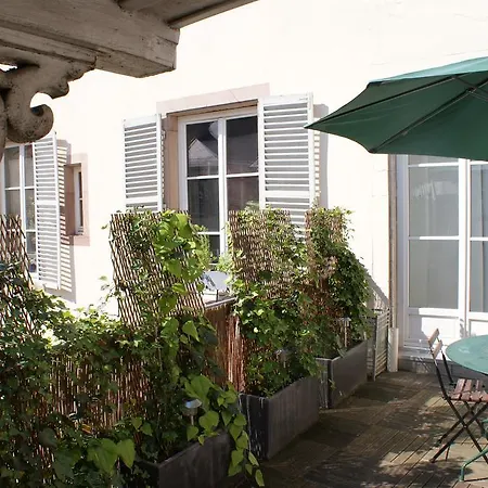De L'hotel De
